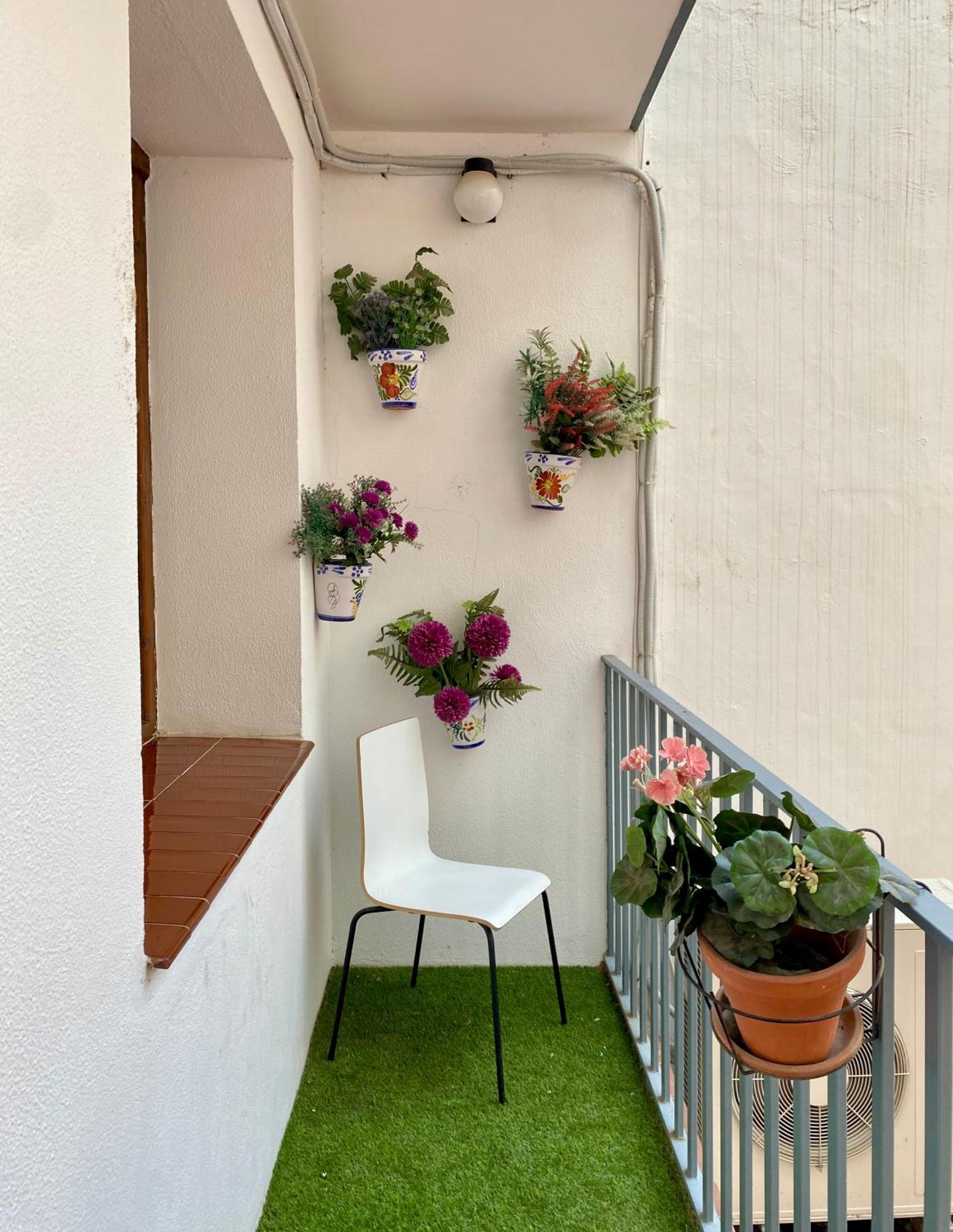 Vtz El Balcon De Rey Alfonso I Appartement Zaragoza Buitenkant foto