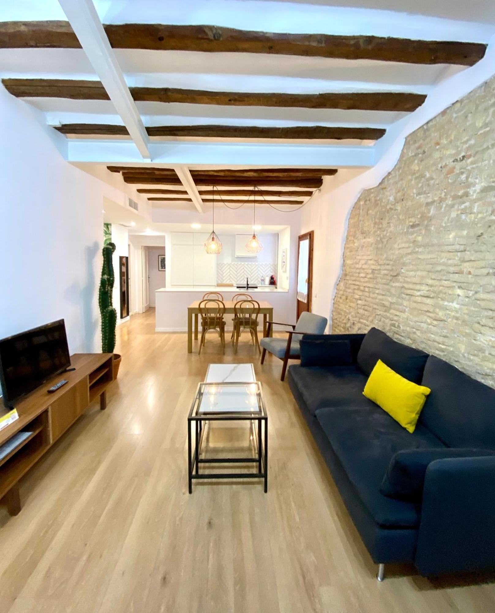 Vtz El Balcon De Rey Alfonso I Appartement Zaragoza Buitenkant foto